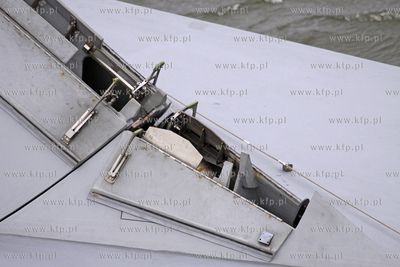 Do gdanskiego portu przypynal niecodzienny okręt HSwMS...