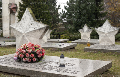 Cmentarz Zołnierzy Radzieckich przy ulicy Zastawnej...