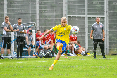 Sparing Arka Gdynia - Chojniczanka Chojnice n/z Michał...