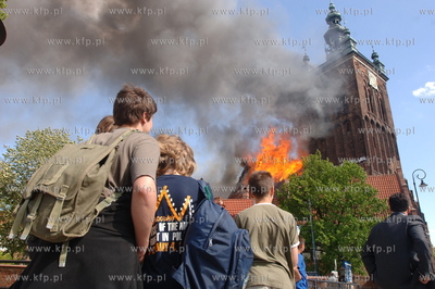 Pozar kosciola sw Katarzyny w Gdansku. 22.05.2006 Fot....