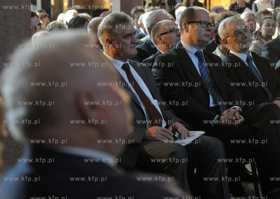 Dwor Artusa w Gdansku. Uroczystosc wreczenia Nagrody...