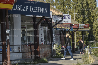 Gdańsk Chełm. Pawilony handlowe na ul. Marcina Dragana...