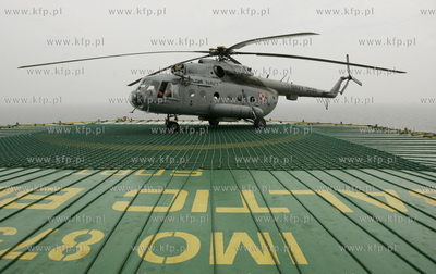 Wizyta w Lotosie  Ministra Gospodarki RP Piotra Wozniaka....