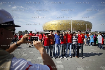 Gdansk Arena. Kibice wchodza na mecz mistrzostw europy...