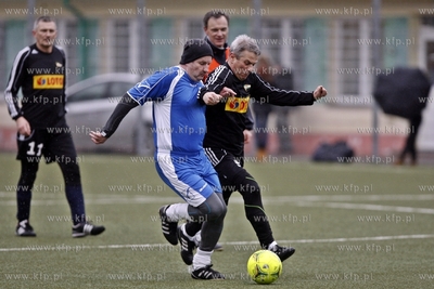 Gdansk. Boisko przy ul. Traugutta.  Sylwestrowy mecz...