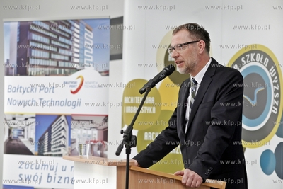 Sopocka Szkola Wyzsza. Wernisaz wystawy podsumowujacej...