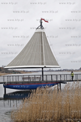 Przystan Zeglarska w Blotniku.
23.12,2014
fot. Krzysztof...