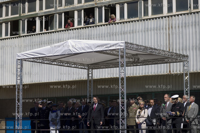 Stocznia Marynarki Wojennej w Gdyni. Wodowanie i chrzest...