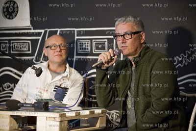 Gdynia. Cafeart U Muzyk'uff. Spotkanie z dziennikarzem...