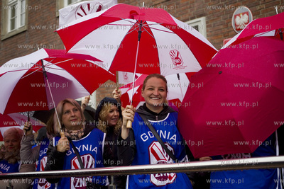 Urzad Wojewódzki w Gdańsku. Protest środowisk nauczycielskich...