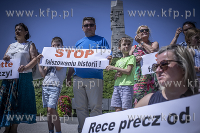 Gdańsk broni Westerplatte - protest zorganiowany przez...