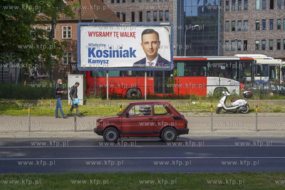 Gdańsk, ul. 3 Maja. Billboard wyborczy Władysława...