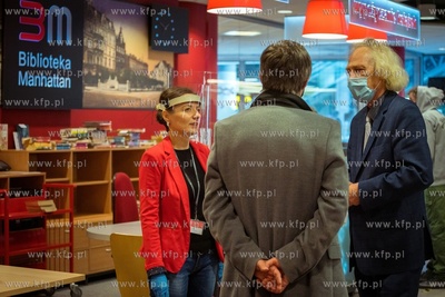 Biblioteka Manhattan ponownie otwarta. Od marca br....