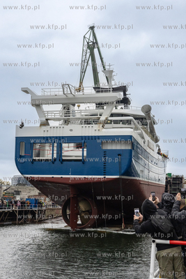 Gdańsk. Wodowanie statku rybackiego Hákon w Karstensen...