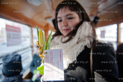 Gdansk. Dzien kobiet w zabytkowym tramwaju 105 N z...