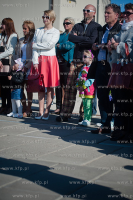 Gdynia. Oksywie. Port Marynarki Wojennej. Powrot niszczyciela...
