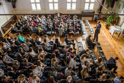 Gdansk. VIII Liceum Ogolnokształcace. Lekcja edukacji...