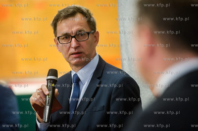 Gdańsk. Historyczna sala BHP. Konferencja prasowa...