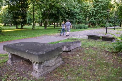 Gdańsk. Lapidarium w parku Akademickim. 17.07.2017...