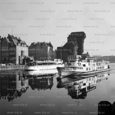 Statki białej floty Małgorzata i Gdańsk płyną...