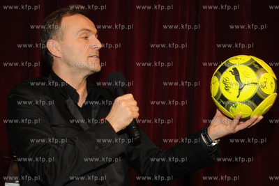 Gdynia. XVII Final WOSP. Gdynska licytacja fantow,...