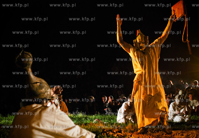 Trzynasta edycja Miedzynarodowego Festiwalu Teatrow...