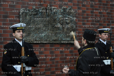 Z inicjatywy Stowarzyszenia Nasz Gdansk na murach Aresztu...