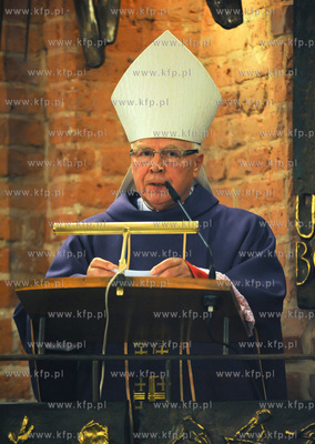 Gdansk. Bazylika sw Brygidy. Msza sw  w intencji zmarlego...