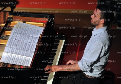 Klub Pick and Roll w Sopocie. Koncert DuoDram Jaskulke...