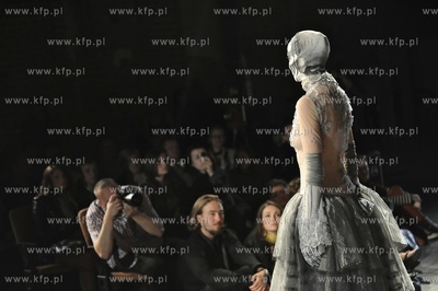 Kosciol Sw. Jana w Gdansku. Performance Swiatynia Sztuk...