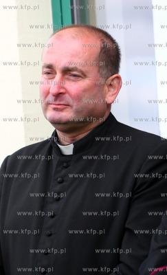 Proboszcz Matki Boskiej Fatimskiej Wieslaw Madziag....