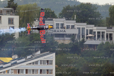 Gdynia - 4. przystanek Mistrzostw Swiata Red Bull Air...