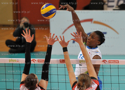 Hala 100 lecia Sopotu. Sopot. 13. kolejka Orlen Ligi....