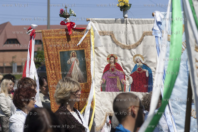 Procejsa Bozego Ciala w Gdansku - Sw. Wojciechu.
04.06.2015
Fot....