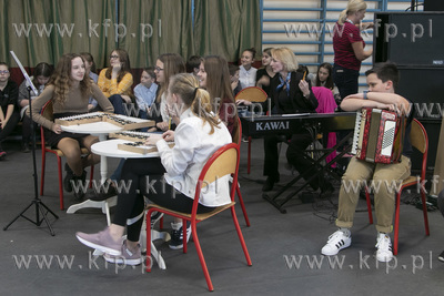 Akcja charytatywna Pomoc dla Sylwii w Szkole Podstawowej...