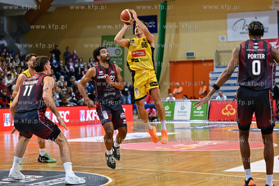 Hala 100 lecia Sopotu. Różowy mecz Energa Trefl Sopot...