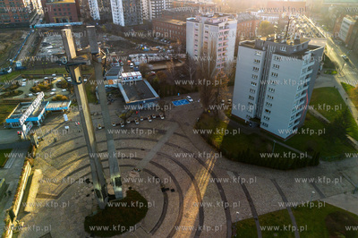 Pomnik Poległych Stoczniowców na Placu Solidarności...