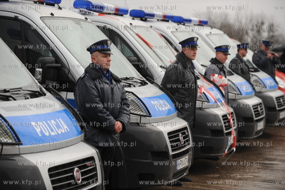Komenda Miejska Policji w Gdyni. Nz uroczyste przekazanie...