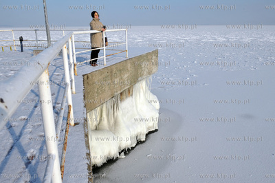 Niska temperatura spowodowala zamarzniecie Zatoki Gdanskiej....