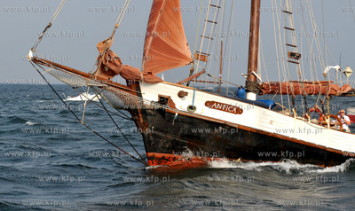 Wielka parada zaglowcow po Zatoce Gdanskiej na zakonczenie...