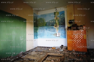 Gdańsk. Rozbiorka budynków mieszkalnych przy ul....