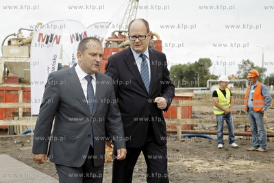 Gdansk. Uroczystosc wmurowania kamienia wegielnego...