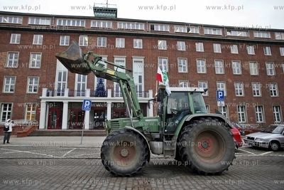Protest pomorskich rolnikow w Gdansku pod haslem Aby...