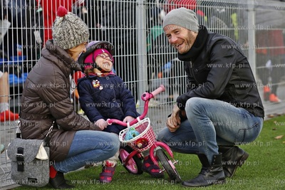 Gdansk Zaspa. Pilkarski turniej dzikich druzyn Do przerwy...