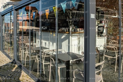 Gdańsk Wyspa Spichrzów. Zamknięte restauracje w...