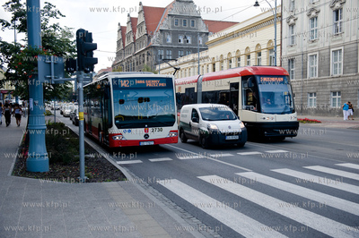 Budynek Komendy Miejska Policji. na Dlugich Ogrodach...