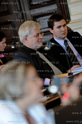 Gdansk. Nowy Ratusz. Sesja Rady Miasta Gdanska. 
Nz...