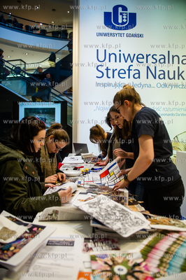 Gdansk. Galeria Baltycka. Uniwersalna Strefa Nauki...