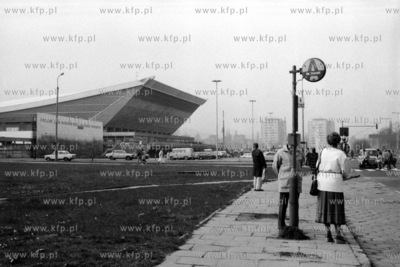 Przystanek autobusowy na zadanie komunikacji miejskiej...