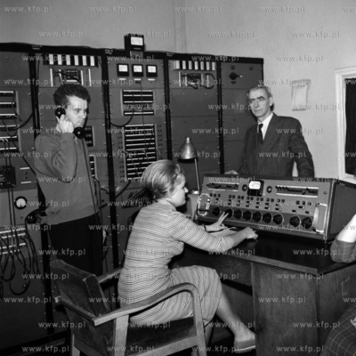 W studiu Radia Gdańsk.
1961 
0008533z
Fot. Zbigniew...